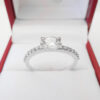 Amor Eterno - Anillo Solitario Romina / Oro Sólido 14k / Blanco - Imagen 4