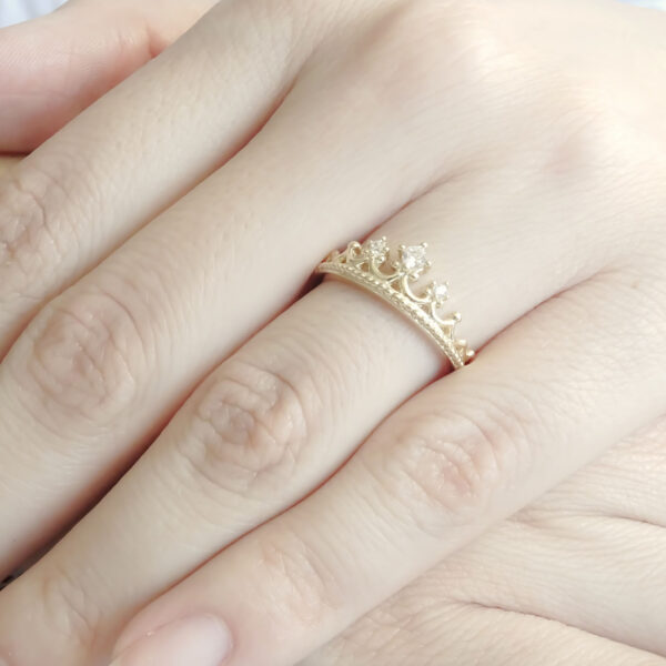 Amor Eterno - Anillo Corona Leslie / Oro Sólido 14k - Imagen 7