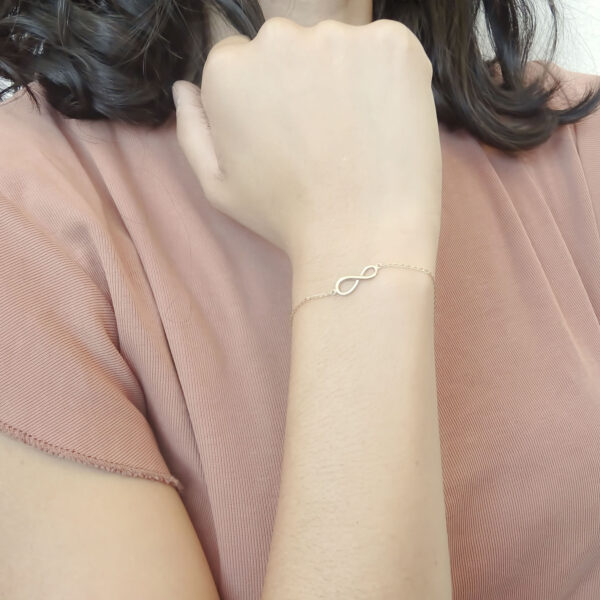 Amor Eterno - Pulsera Infinito / Oro Sólido 10k - Imagen 9